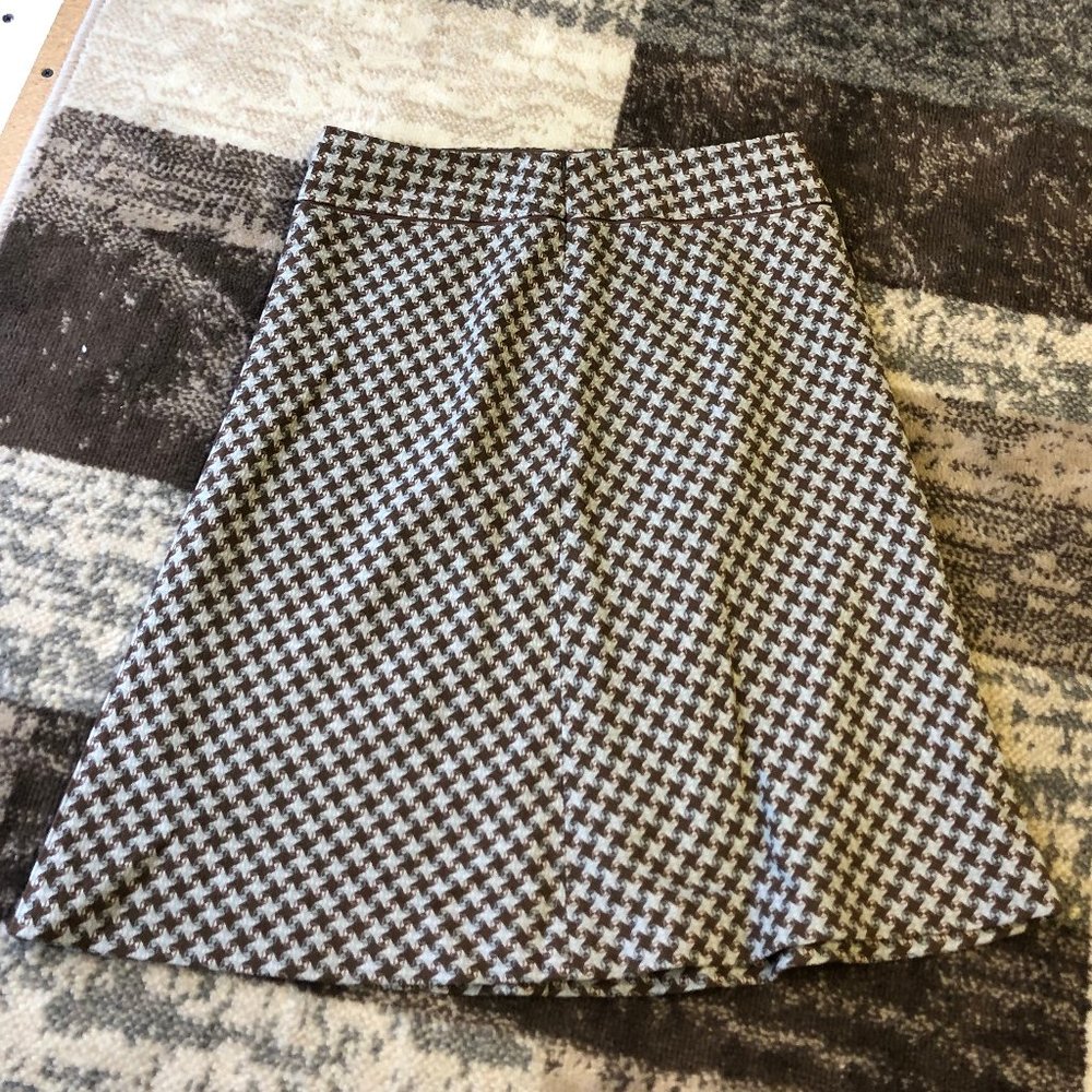 Cute brown and green skirt